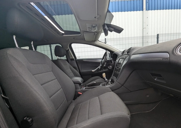 Ford Mondeo cena 27921 przebieg: 187000, rok produkcji 2011 z Zawiercie małe 154